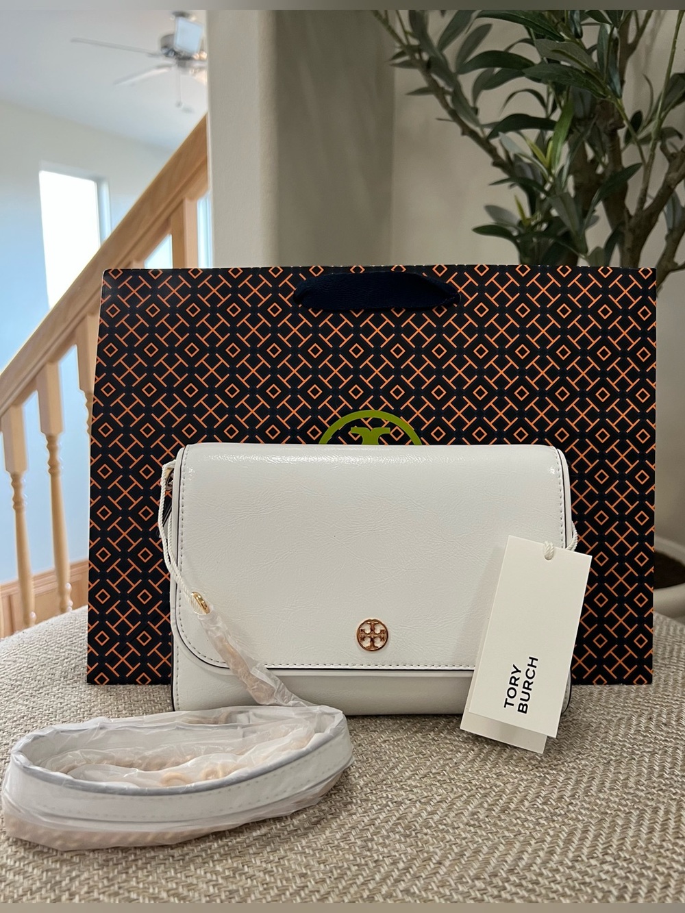 NWT Tory Burch Crinkle Chain Wallet in Cirrus Cloud Color